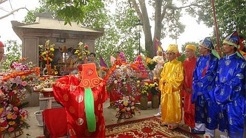 វិហារ Kinh Duong Vuong-កន្លែងដែលរក្សាទុកនិង  ពង្រីក​បណ្តាតំលៃវប្បធម៌នៃតំបន់ដី  Bac​​ Ninh។ - ảnh 3